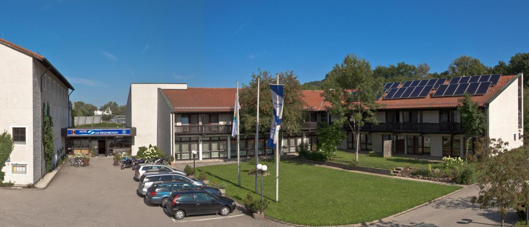 Hotel Am Regenbogen Cham Exterior photo