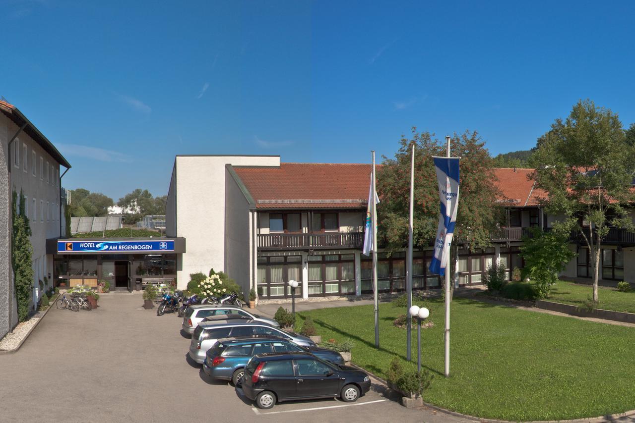Hotel Am Regenbogen Cham Exterior photo